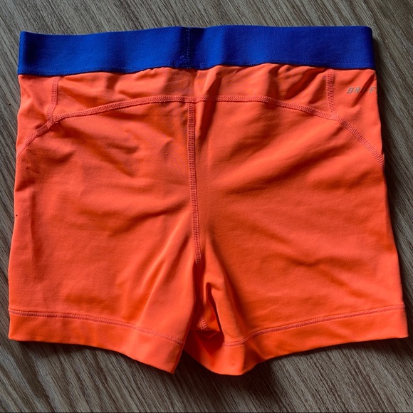 Coral pink Nike spandex shorts - Picture 2 of 4